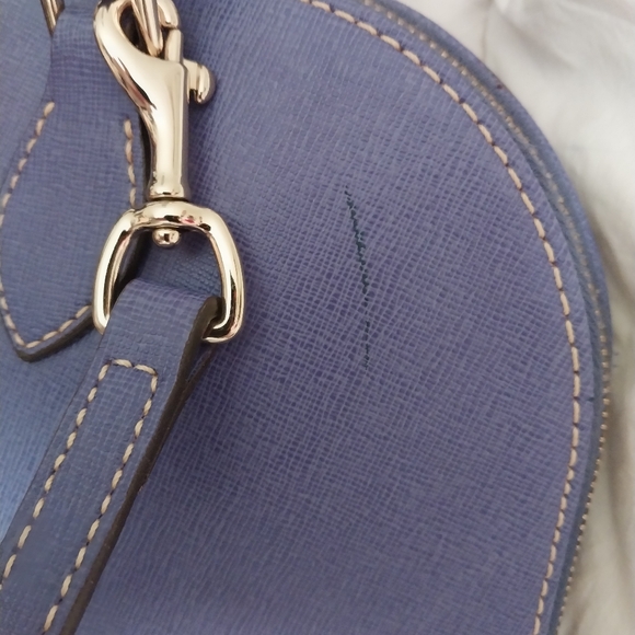 Dooney & Bourke Dome - Picture 6 of 12